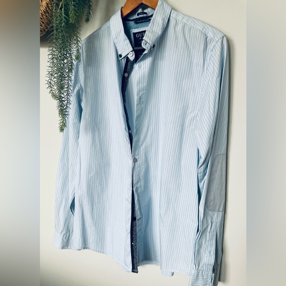 Men’s Guess Button Down Shirt - Picture 5 of 5